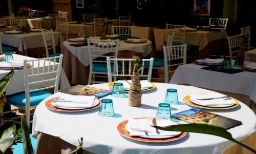 Zdjcie WOCHY / Apulia / Poligione di Mare / Knajpka w porze sjesty