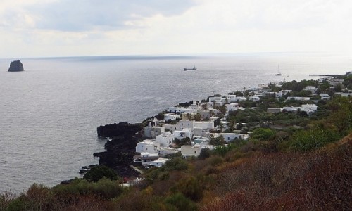 Zdjcie WOCHY / Wyspy Liparyjskie / Stromboli / panorama San Bartolo