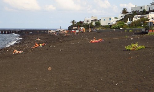 Zdjcie WOCHY / Wyspy Liparyjskie / Stromboli / czarne plae Stromboli