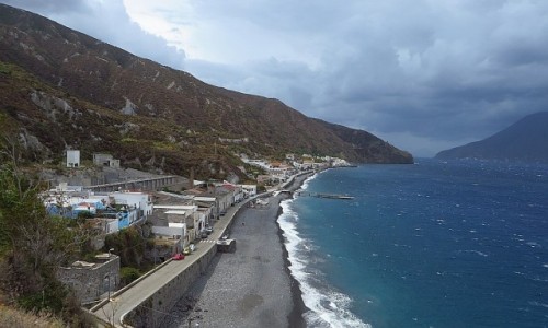 Zdjęcie WłOCHY / Wyspy Liparyjskie / Lipari / widok na Acquacaldę