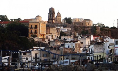 Zdjęcie WłOCHY / Wyspy Liparyjskie / Lipari / widok na Lipari z Mariny Lunga