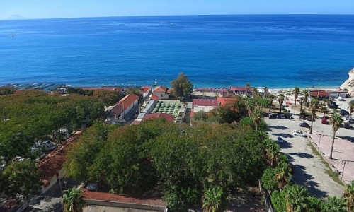 Zdj�cie W�OCHY / Kalabria / Tropea / widok na pla�e w Tropei