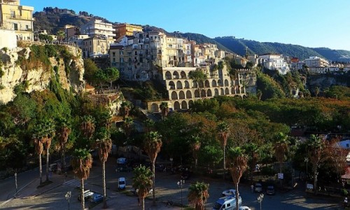 Zdjcie WOCHY / Kalabria / Tropea / panorama Tropei