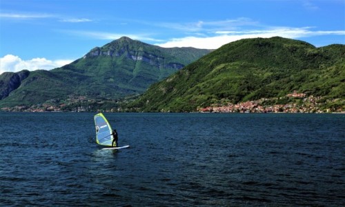 Zdjcie WOCHY / Lombardia / Dervio / Samotny agiel