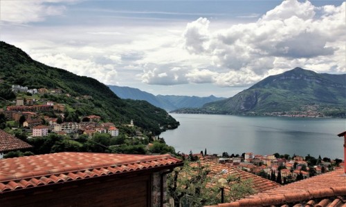 Zdjcie WOCHY / Lombardia / Bellano / Ponad dachami