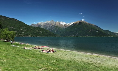 Zdjcie WOCHY / Lombardia / Dervio / Zielona plaa