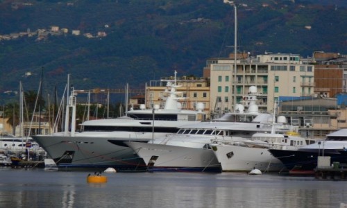 Zdjcie WOCHY / Toskania / Viareggio / Port zacumowane