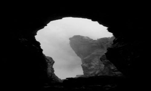 Zdjęcie WłOCHY / brak / Dolomity,  Grota w masywie Tofana / Wielka dziurka od klucza