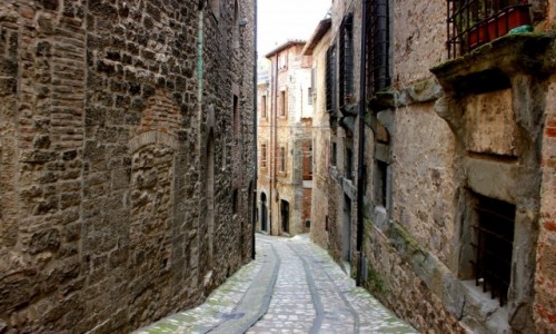 Zdjecie WOCHY / Umbria / Todi / redniowieczne Todi