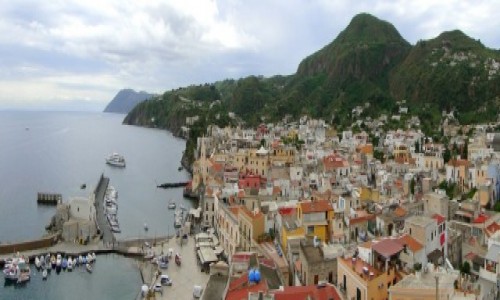 Zdjcie WOCHY / Wyspy Liparyjskie / Lipari. / Rzut oka na Lipari.