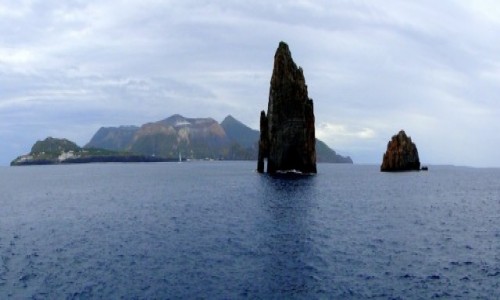 Zdjcie WOCHY / Wyspy Liparyjskie / Midzy Lipari, a Vulcano. / Liparyjskie wspomnienie.