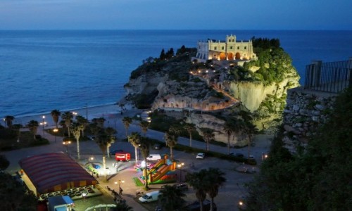 Zdjecie WOCHY / Kalabria / Tropea / Koci na wyspie