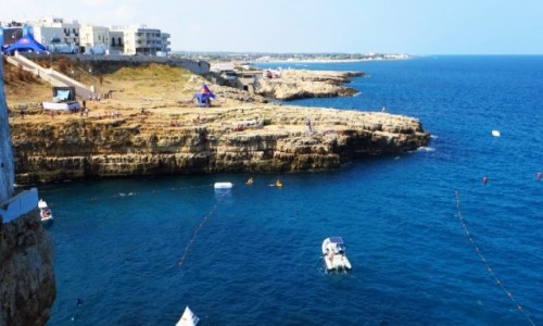 Zdjcie WOCHY / Apulia / Polignano a Mare / wybrzee w Polignano a Mare