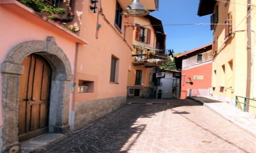 Zdjecie WOCHY / Como / Brunate  / Uliczka