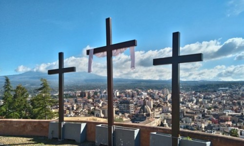 Zdj�cie W�OCHY / sycylia / paterno / Krzy�e z widokiem na ente 