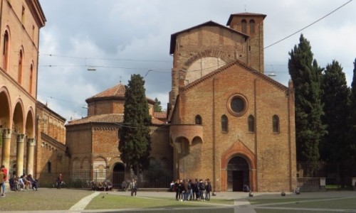 Zdjcie WOCHY / Emilia-Romania / Bolonia / Basilica di Santo Stefano