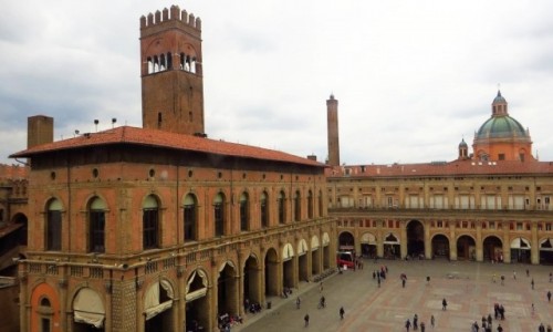 Zdjcie WOCHY / Emilia-Romania / Bolonia / Piazza Maggiore