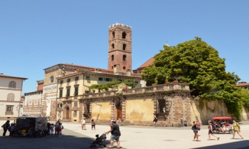 Zdjecie WOCHY / Toskania / Lukka / Piazza di San Martino
