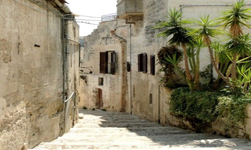 Zdjecie WOCHY / Basilicata / Matera / Spacerujc uliczkami Matery...