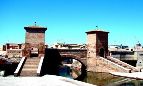 Zdjęcie WłOCHY / Emilia Romana / Comacchio / Brama Wodna