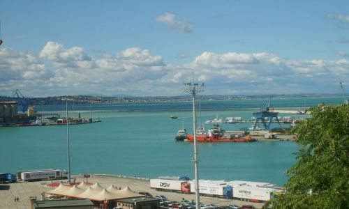Zdjęcie WłOCHY / wybrzeże Adriatyku / Ancona / port