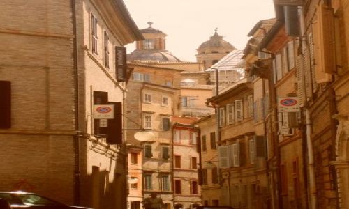 Zdjęcie WłOCHY / Marche / Macerata / Uliczka
