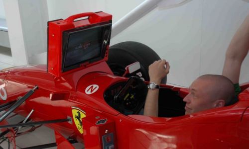 Zdjęcie WłOCHY / brak / modena- fabryka Ferrari / koniec marzeń- game over