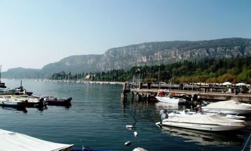 Zdjęcie WłOCHY / Trydent Górna Adyga / porcik jachtowy / Jezioro Garda