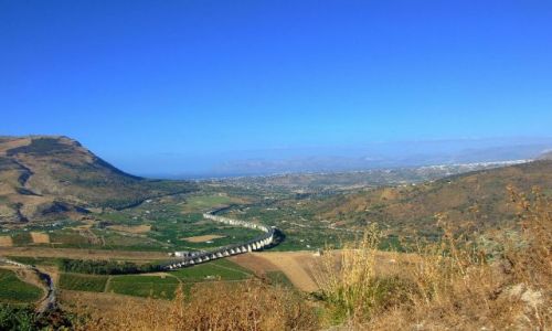 Zdjecie WOCHY / Sycylia / Anfiteatro di Segesta / Autostrada do nieba