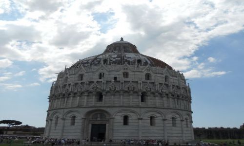 Zdjecie WłOCHY / Toskania / Pisa / na polu cudów
