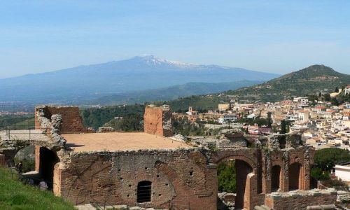 Zdjecie WOCHY / Sycylia / Taormina / Widok na Etn z amfiteatru w Taorminie
