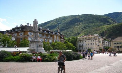 Zdjęcie WłOCHY / . / Bolzano / Plac