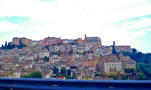 Zdjęcie WłOCHY / Abrucja / Penne / Z okna samochodu