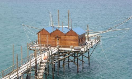 Zdjęcie WłOCHY / -Molise / Termoli / Domki rybackie