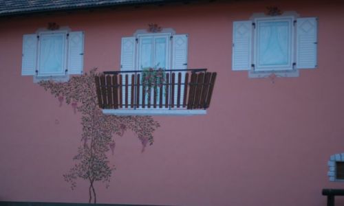 Zdjcie WOCHY / Val di Sole / Paganella / malunki na scianie