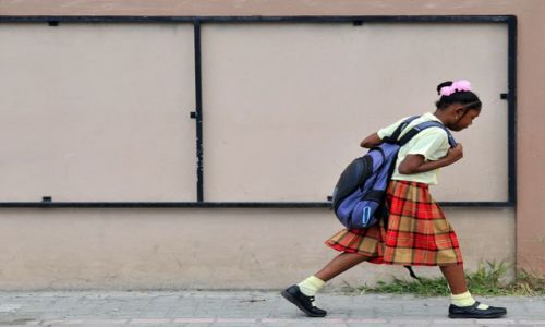 Zdjecie WYSPY KARAIBSKIE / Antyle Holenderskie / Sint Maarten / Do szkoly