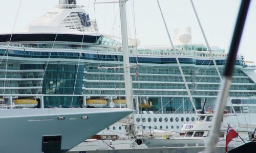 Zdjecie WYSPY KARAIBSKIE / US VI / St. Thomas ,Charlotte Amalie / To jest cisk !