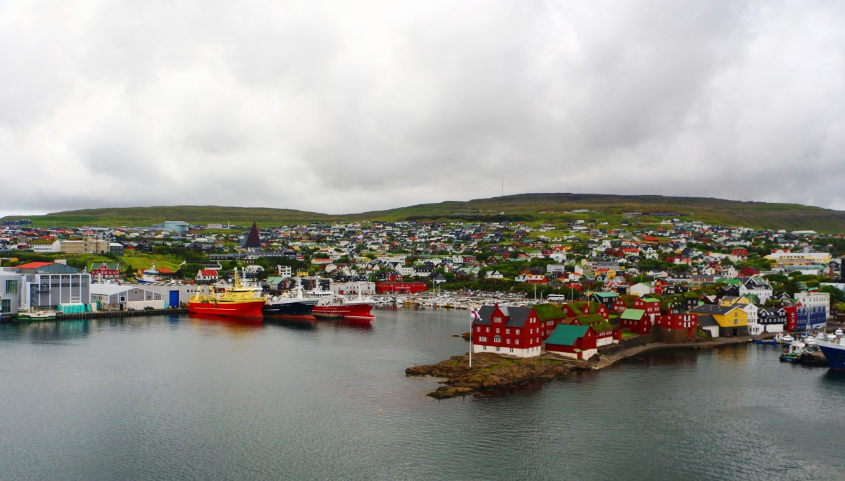 Zdjęcia: Thorshavn, Thorshavn, Stolica Wysp Owczych, WYSPY OWCZE Zdjęcia: Thorshavn, Thorshavn, Stolica Wysp Owczych, WYSPY OWCZE