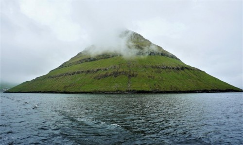 Zdjcie WYSPY OWCZE / Eysturoy / Fuglafjørður / We mgle