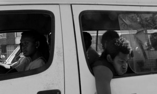 Zdjecie WYSPY SALOMONA / - / Honiara / Thoughtful