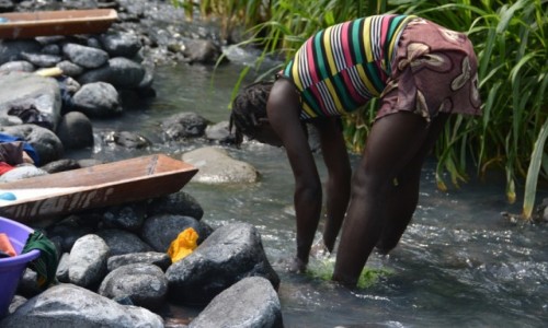 Zdj�cie WYSPY �WI�TEGO TOMASZA i KSI���CA / Sao Tome / Neves / Praczka