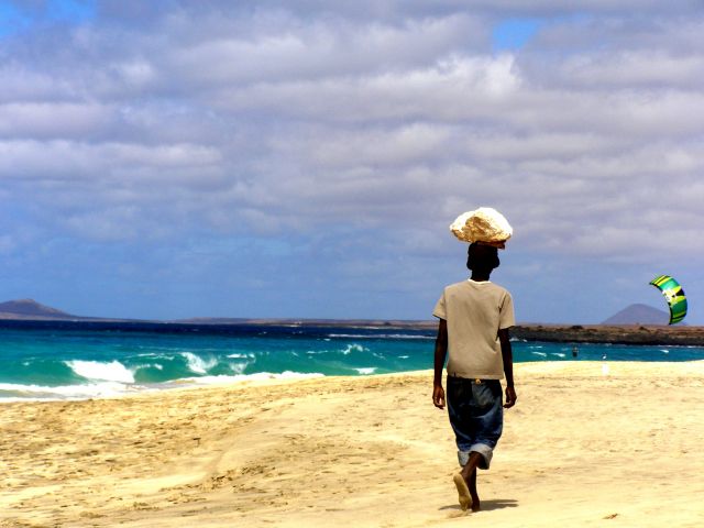 Zdjęcia: Plaża..., Santa Maria, Cabo Verde, WYSPY ZIELONEGO PRZYLĄDKA Zdjęcia: Plaża..., Santa Maria, Cabo Verde, WYSPY ZIELONEGO PRZYLĄDKA