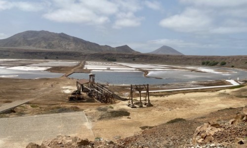 Zdjcie WYSPY ZIELONEGO PRZYLDKA / Cabo Verde  / Pedra Lume Salt Crater  /  Kpielisko w kraterze wulkanu solanka 