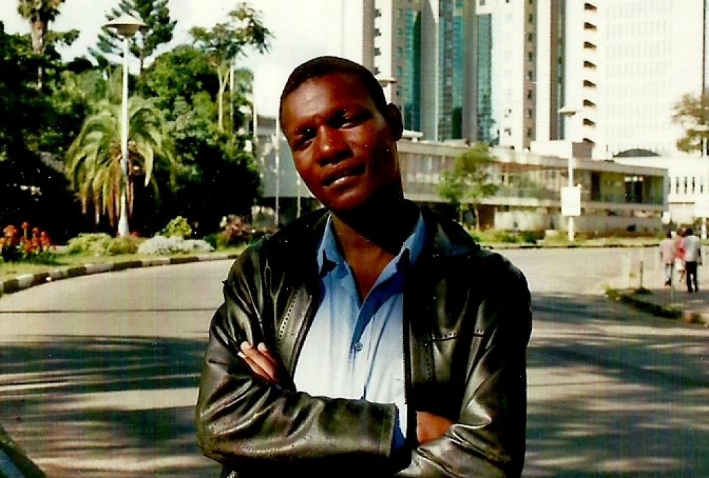 Zdjęcia: Harare, Stolica, Stoję, ZIMBABWE Zdjęcia: Harare, Stolica, Stoję, ZIMBABWE