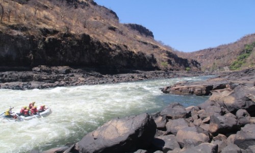 Zdjcie ZIMBABWE / P.  zachodnie Zimbabwe / Rzeka Zambezi / Rafting na Zambezi