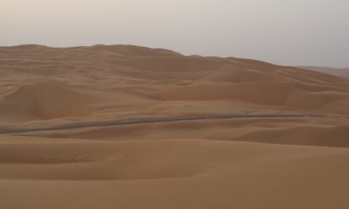Zdjecie ZJEDNOCZONE EMIRATY ARABSKIE / emirat Abu Zabi / Um az Zamul / pustynia Ar-Rab al-Chali