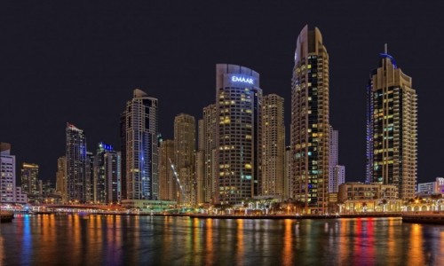 Zdjecie ZJEDNOCZONE EMIRATY ARABSKIE / Dubaj / Marina / Dubaj noc