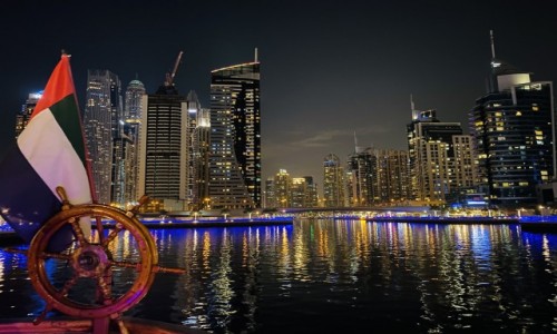 Zdjcie ZJEDNOCZONE EMIRATY ARABSKIE / - / Dubaj  / Zatoka Dubajska noc 