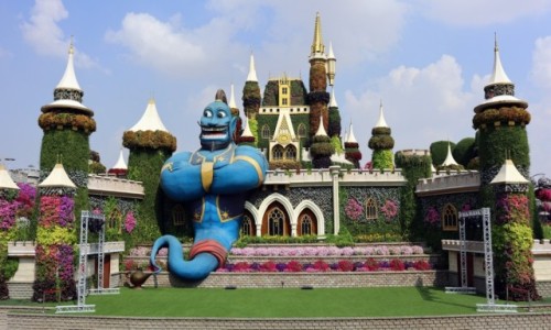 Zdjcie ZJEDNOCZONE EMIRATY ARABSKIE / Dubaj / Miracle Gardens / Alladyn